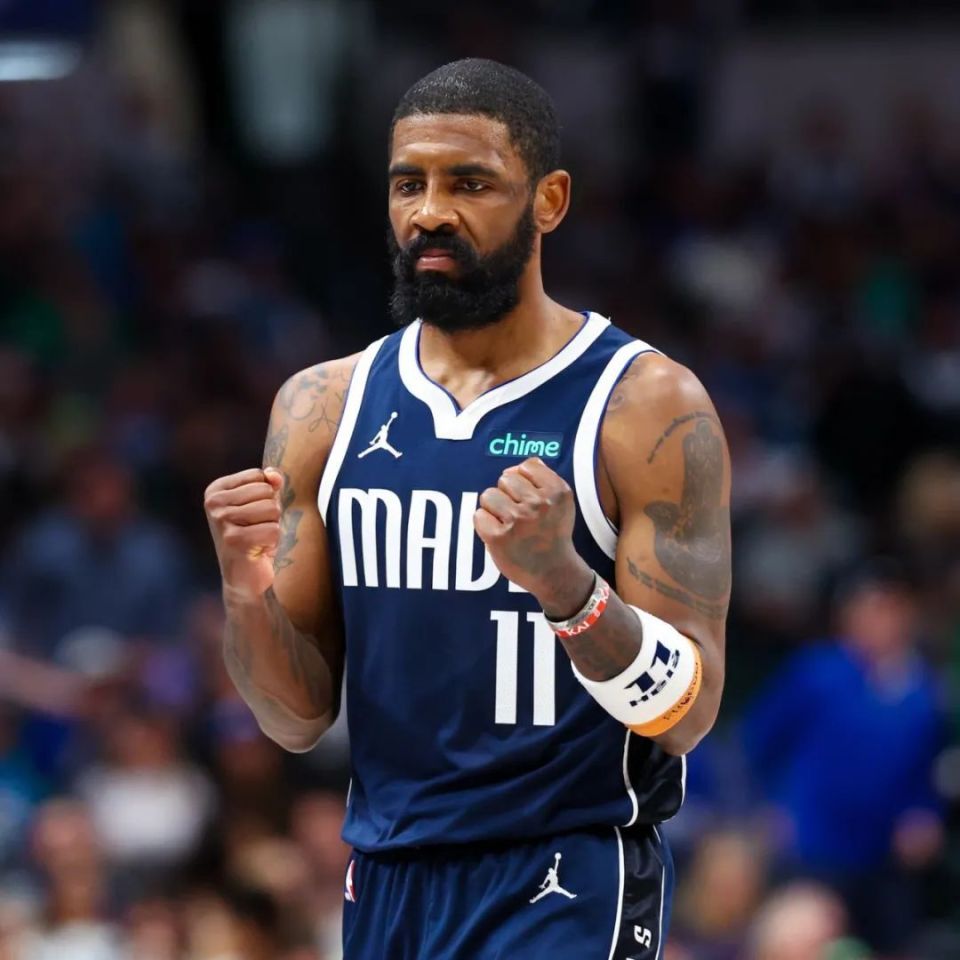 英超联赛中 英超联赛中