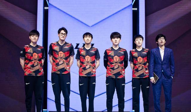 部的正式警 部的正式警